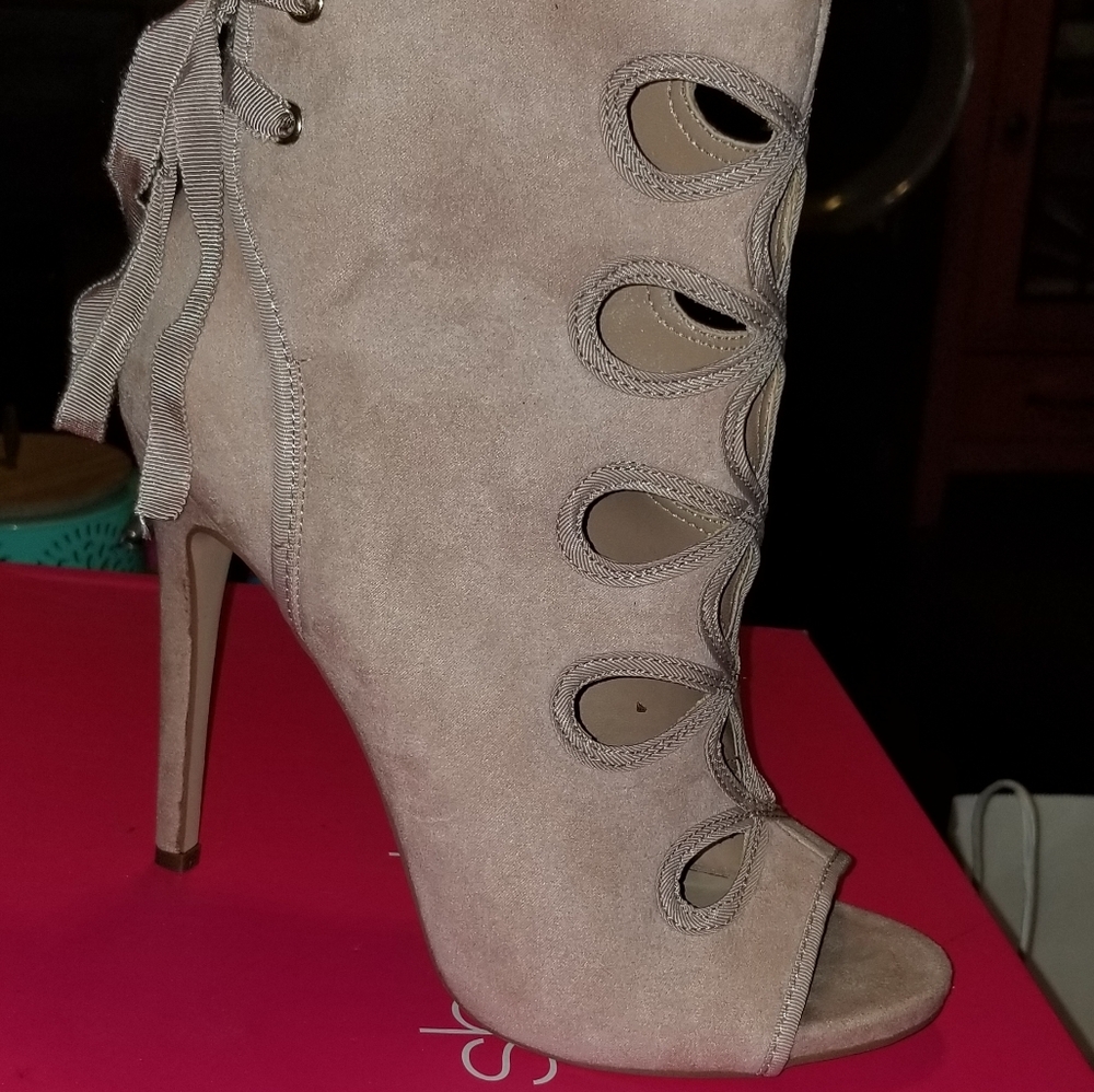 Pink Suede Booties Size 8.5 Pumps